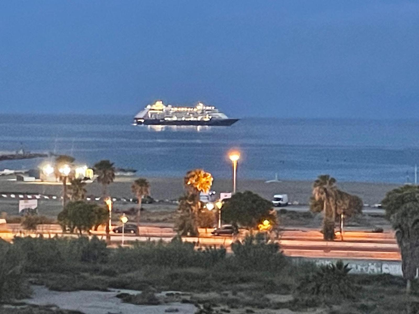 Litoral Beach Malaga Bagian luar foto